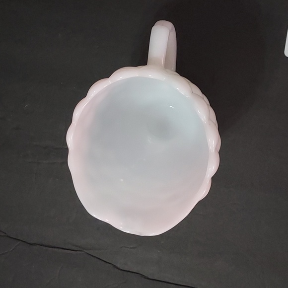 Milk Glass Creamer Pattern Bubbles EUC - Picture 3 of 7